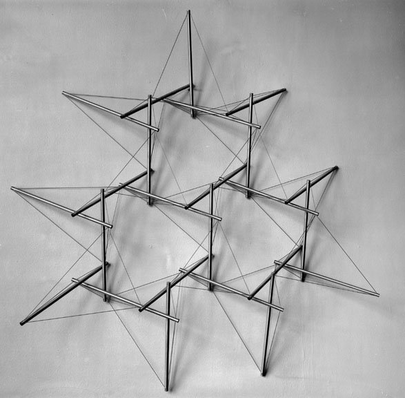 Snelson's 1961 model of tensegrity truss