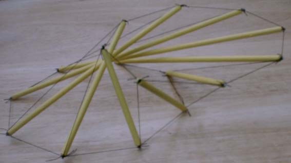 ray-traced side view of skew tensegrity eight-prism with
          non-equilateral tendons on one end